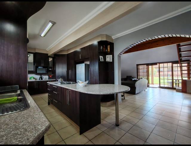3 BEDROOM HOUSE TO LET IN UNITAS PARK